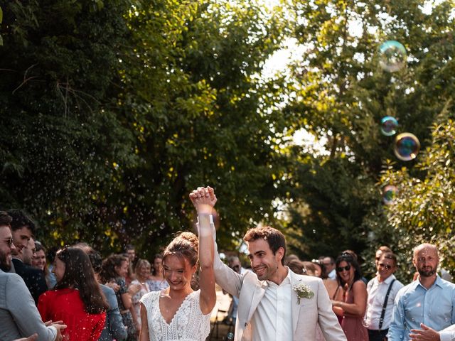 Le mariage de Julie et Louis à Épinouze, Drôme 9