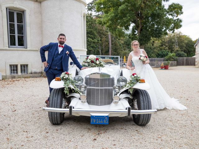 Le mariage de Denis et Aurélie à Vendeuvre-du-Poitou, Vienne 32