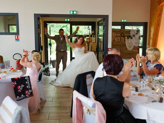 Le mariage de Jean-Baptiste et Emilie à Bouvaincourt-sur-Bresle, Somme 72