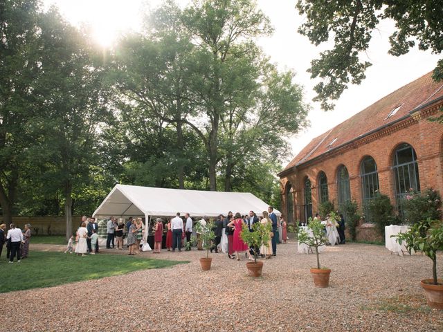 Le mariage de Léo et Catherine à Perreux, Loire 23