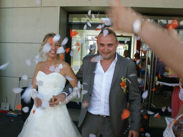 Le mariage de Clement et Ophelia à Bethoncourt, Doubs 3