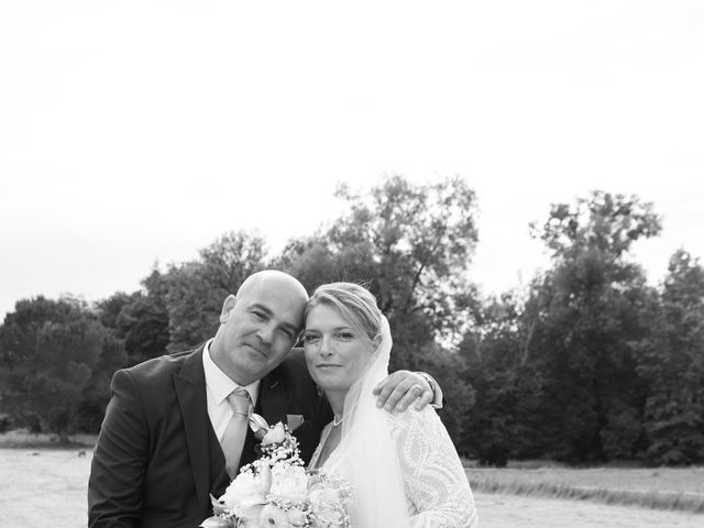 Le mariage de Dimitri et Sandra à Nontron, Dordogne 23