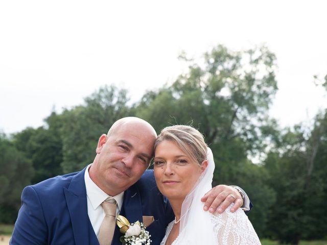 Le mariage de Dimitri et Sandra à Nontron, Dordogne 24