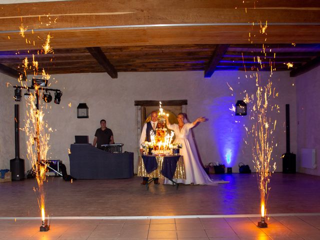 Le mariage de Dimitri et Sandra à Nontron, Dordogne 40