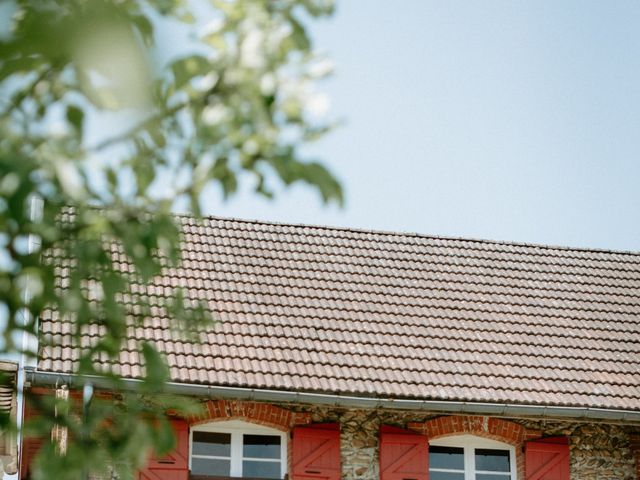 Le mariage de Maximilien et Noémie à Roybon, Isère 3