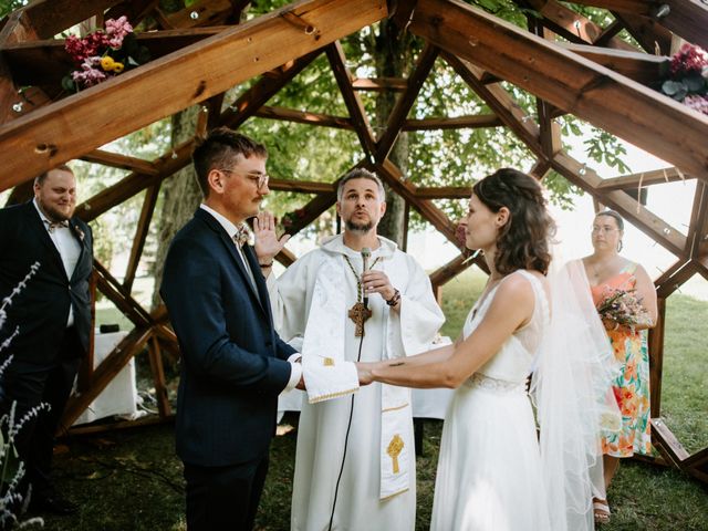 Le mariage de Maximilien et Noémie à Roybon, Isère 18