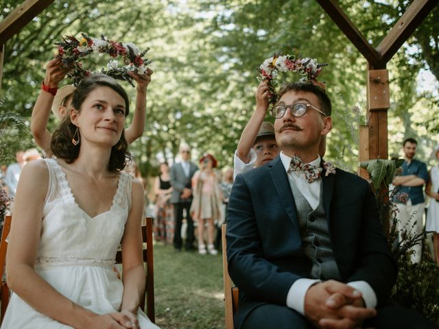 Le mariage de Maximilien et Noémie à Roybon, Isère 23