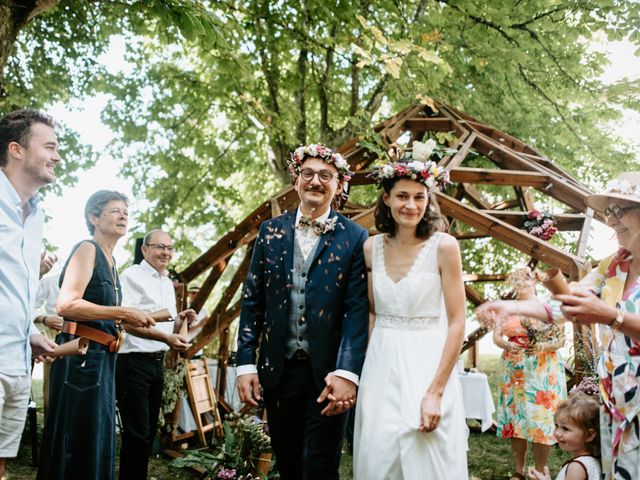 Le mariage de Maximilien et Noémie à Roybon, Isère 30