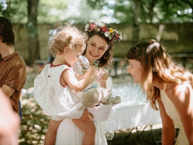 Le mariage de Maximilien et Noémie à Roybon, Isère 37