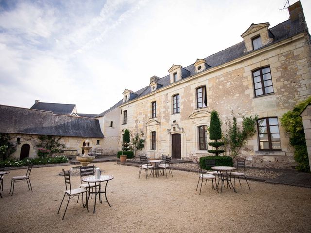 Le mariage de Thomas et Virginie à Longué-Jumelles, Maine et Loire 26