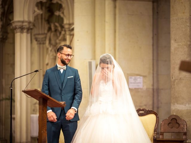 Le mariage de Thomas et Virginie à Longué-Jumelles, Maine et Loire 29