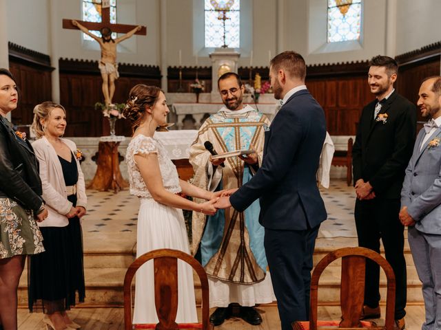 Le mariage de Clément et Pauline à Lac-des-Rouges-Truites, Jura 4