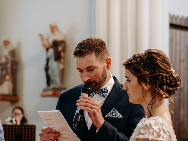 Le mariage de Clément et Pauline à Lac-des-Rouges-Truites, Jura 7