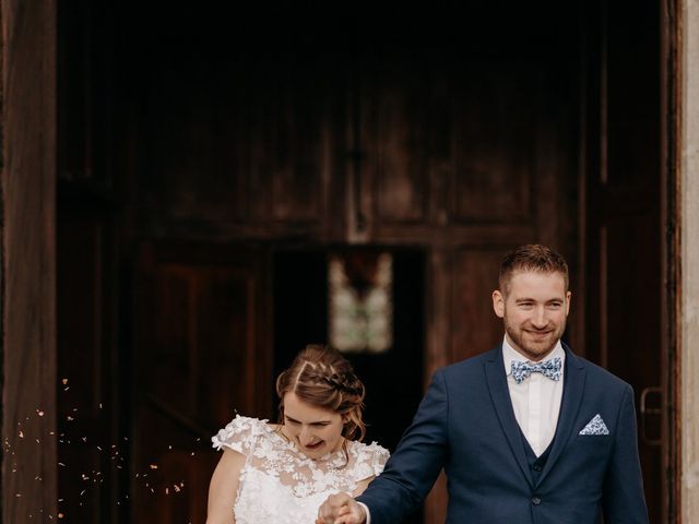 Le mariage de Clément et Pauline à Lac-des-Rouges-Truites, Jura 16