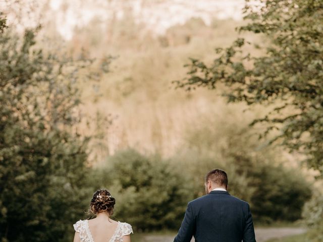 Le mariage de Clément et Pauline à Lac-des-Rouges-Truites, Jura 22