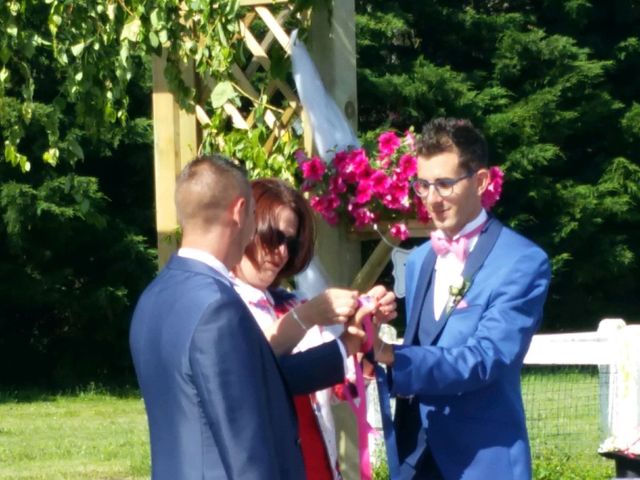 Le mariage de Sylvain et Julien à Beauvoir-sur-Mer, Vendée 9