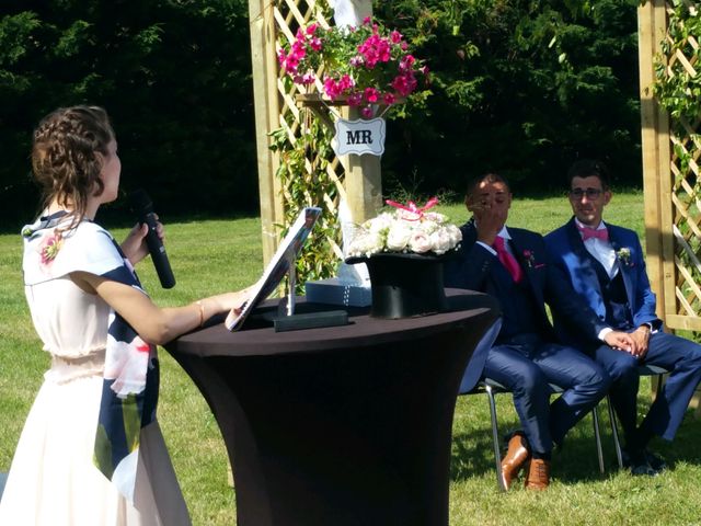 Le mariage de Sylvain et Julien à Beauvoir-sur-Mer, Vendée 10