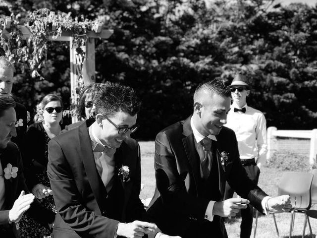 Le mariage de Sylvain et Julien à Beauvoir-sur-Mer, Vendée 16