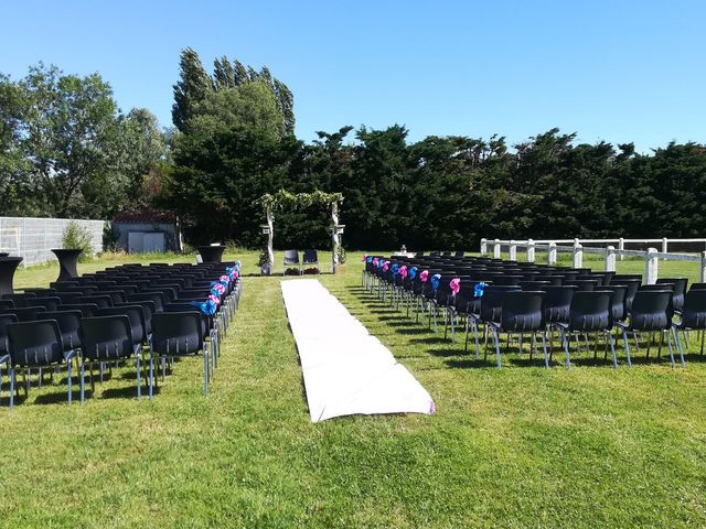 Le mariage de Sylvain et Julien à Beauvoir-sur-Mer, Vendée 27