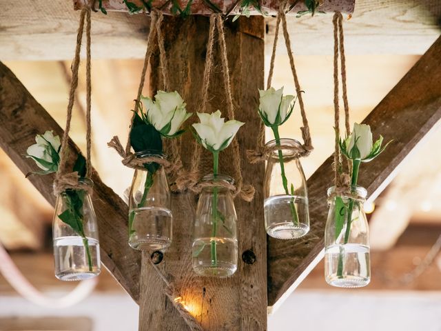 Le mariage de Benoit et Sophie à Corbigny, Nièvre 19