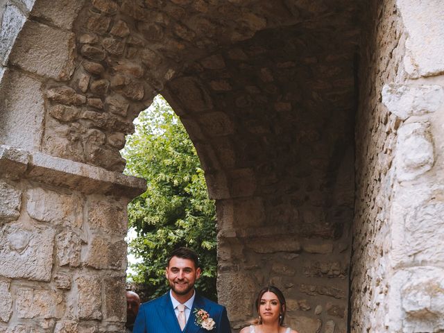 Le mariage de Barbara et Corentin à Vesseaux, Ardèche 6