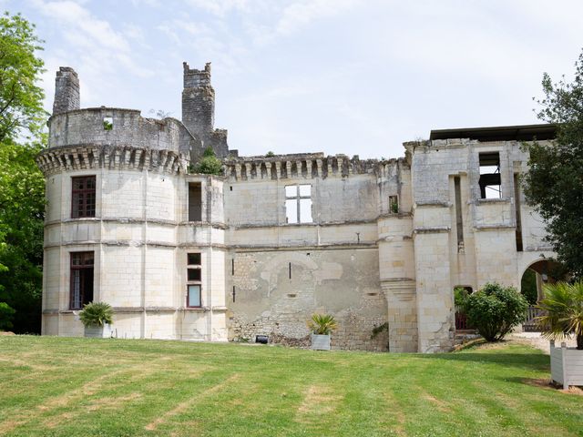 Le mariage de Loïc et Daphnée à Veuil, Indre 5