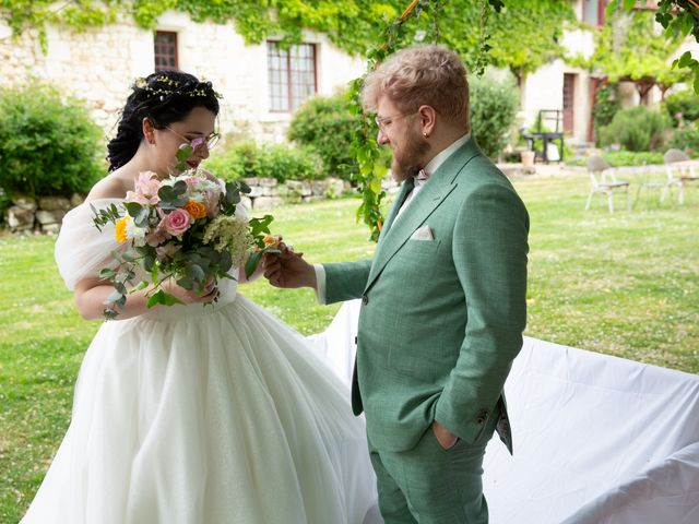 Le mariage de Loïc et Daphnée à Veuil, Indre 27