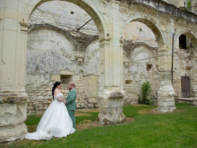 Le mariage de Loïc et Daphnée à Veuil, Indre 49