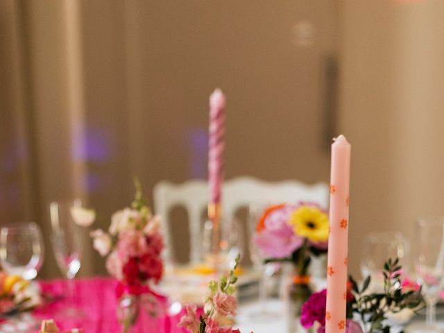Le mariage de Corentin et Floriane à Caignac, Haute-Garonne 16