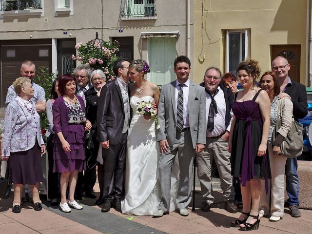 Le mariage de Bastien et Caroline à Sury-le-Comtal, Loire 11