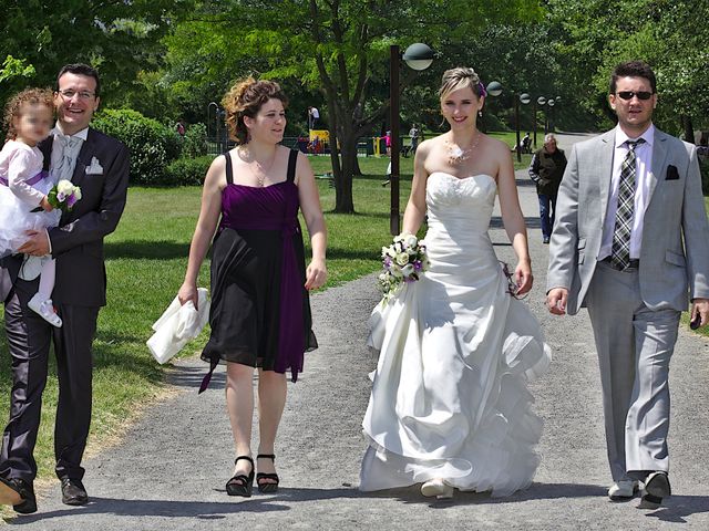 Le mariage de Bastien et Caroline à Sury-le-Comtal, Loire 13