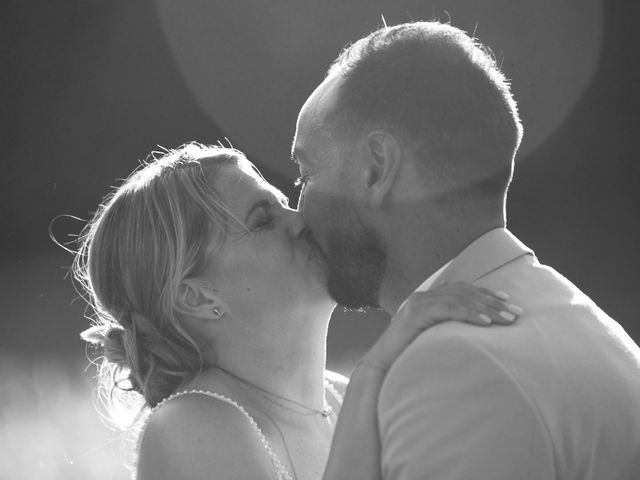 Le mariage de Loïc et Aurélie à Saint-Georges-les-Bains, Ardèche 3