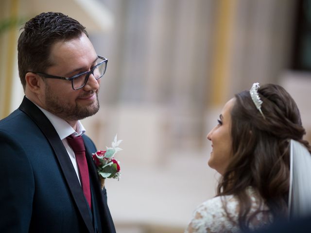 Le mariage de Alexis et Diana à Bayeux, Calvados 2