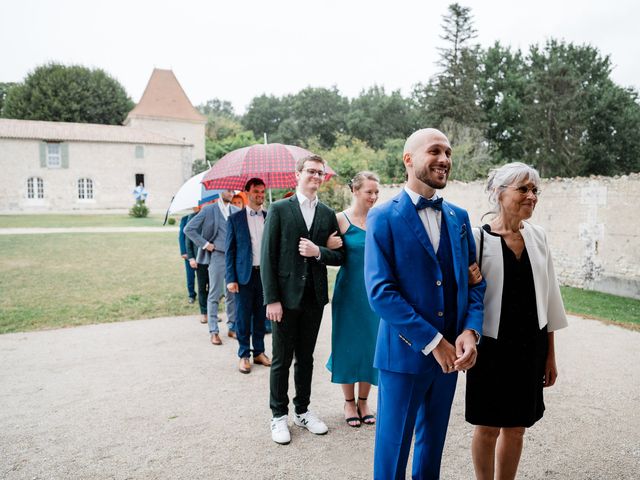 Le mariage de Ludovic et Clémentine  à Léoville, Charente Maritime 24