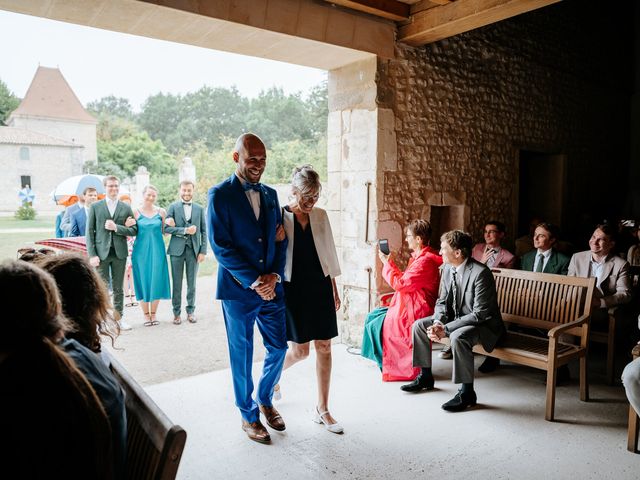 Le mariage de Ludovic et Clémentine  à Léoville, Charente Maritime 25