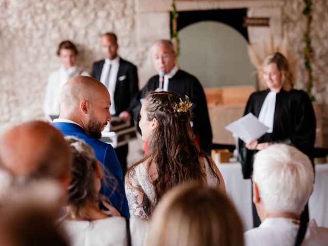 Le mariage de Ludovic et Clémentine  à Léoville, Charente Maritime 78