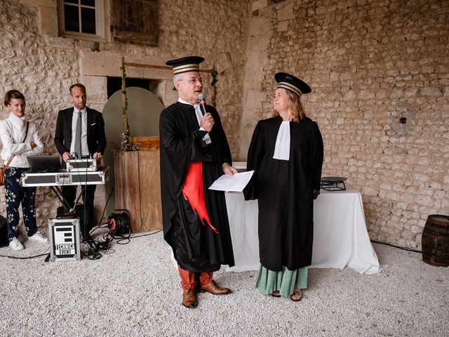 Le mariage de Ludovic et Clémentine  à Léoville, Charente Maritime 79