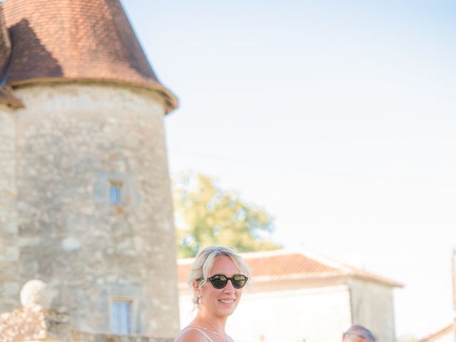 Le mariage de Gauthier et Laura à Pérignac, Charente 18