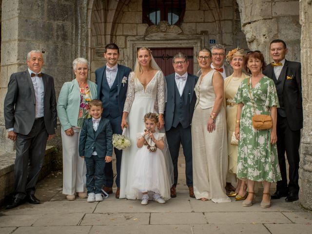 Le mariage de Brice et Raphaëlle à Brantôme, Dordogne 140