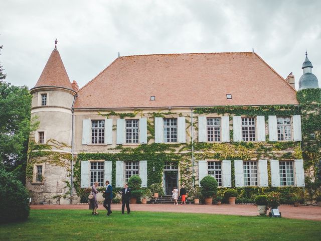 Le mariage de Kamil et Caroline à La Pacaudière, Loire 51