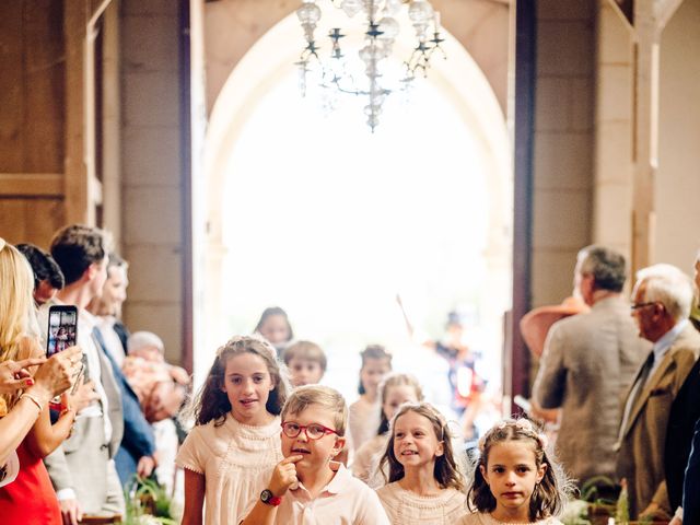 Le mariage de Théo et Marion à Crazannes, Charente Maritime 42