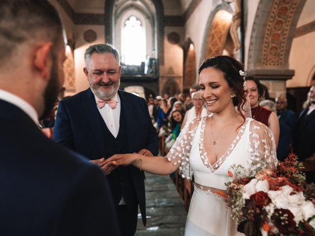 Le mariage de Emilien et Lauren à Sauxillanges, Puy-de-Dôme 13