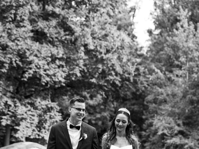 Le mariage de Marvin et Natalija à Saint-Jean-de-Maurienne, Savoie 96