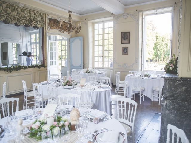 Le mariage de Axel et Marie-Gabrielle à Rouen, Seine-Maritime 35