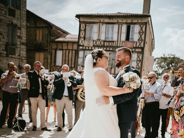 Le mariage de Benjamin et Marianne à Eauze, Gers 33