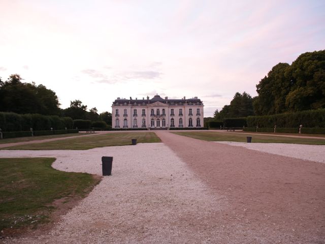 Le mariage de Julien et Sihame à Briare, Loiret 17