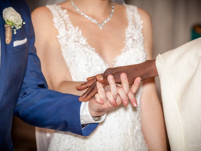 Le mariage de Pierre Vincent et Anne à Bouges-le-Château, Indre 12