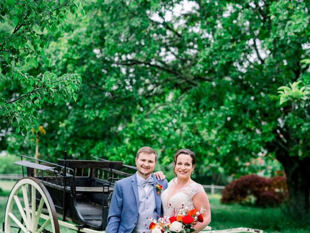 Le mariage de Julien et Julie à Saint-Médard-d&apos;Eyrans, Gironde 30