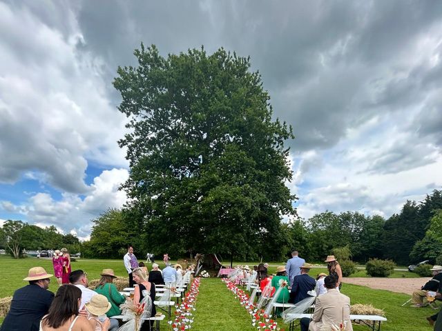 Le mariage de Gabriel  et Anais à Ouffières, Calvados 4