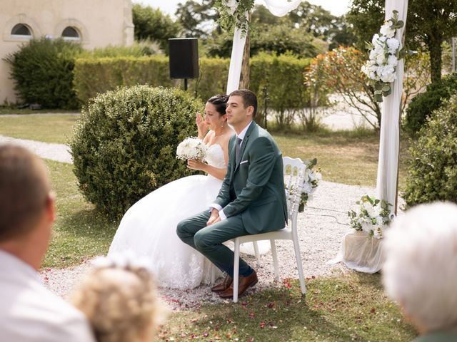 Le mariage de Cédric et Laura à Saint-Vigor-le-Grand, Calvados 21